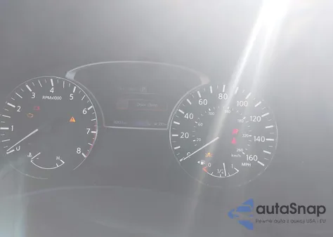 2020 Nissan Pathfinder Sv 4Wd z USA, uszkodzony, nr VIN 5N1DR2BM4LC611621